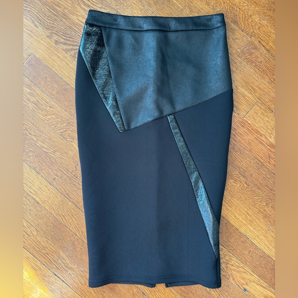 Black Pleather Trim Stretchy Pencil Skirt